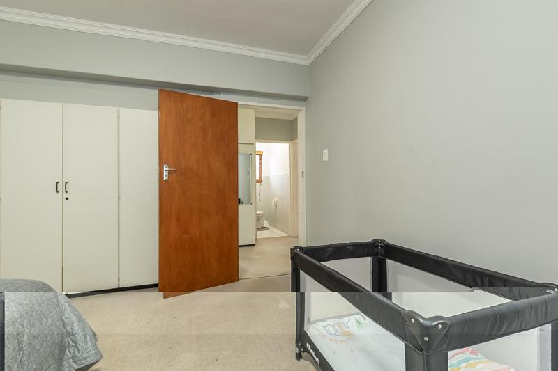 2 Bedroom Property for Sale in Pinelands Western Cape